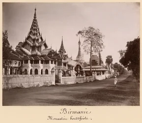 Wayzayanda kolostor és pagodák Moulmeinben, Burmában, 1890 körül (albumnyomat)